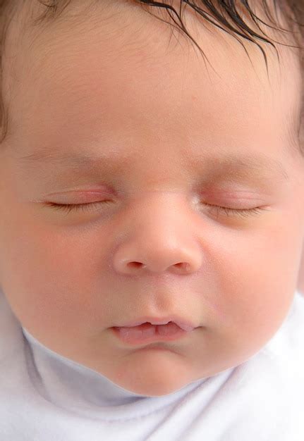 Cara De Bebé Recién Nacido Foto Premium