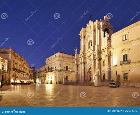 Syracuse Sicile Italie Image Stock Image Du île Monument 167675247