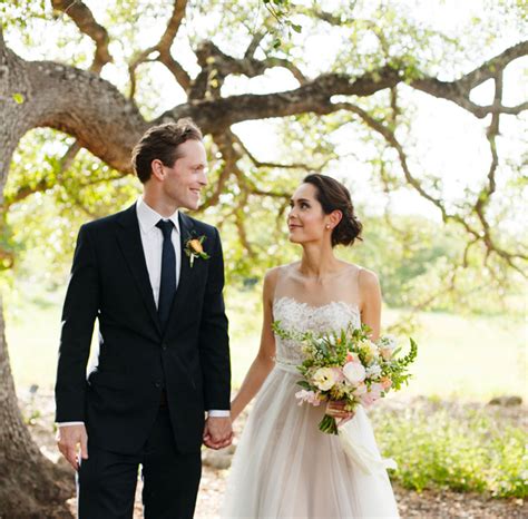 5'2 x 7'6 | style: Lady Bird Johnson Wildflower Center Wedding