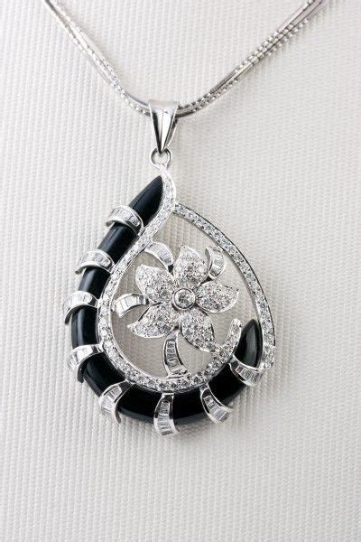 15 most popular designer jewelry brands. The top 10 most luxurious jewelry brands (With images ...