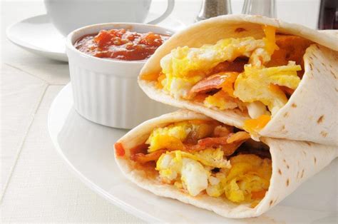 Many believe the first breakfast burrito was served in new mexico during the 1970s. Best Fast Food Breakfast Burritos | Food For Net