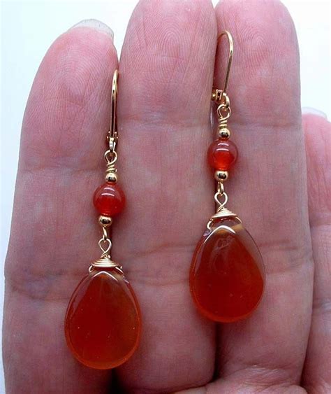 Beautiful Dangling Red Carnelian Gold Earrings Leverbacks A0218