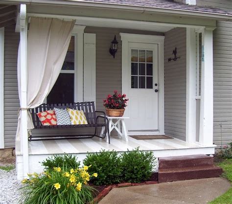 These screen porch windows convert your porch into a screen porch or three season room. 30 Cool Small Front Porch Design Ideas | DigsDigs