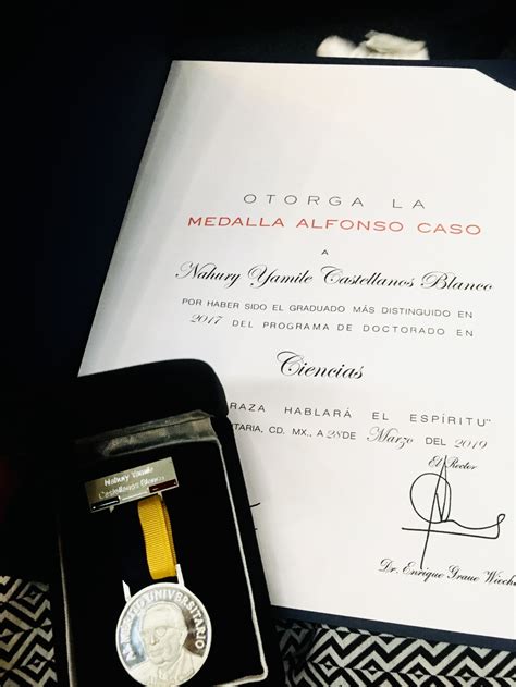 Docente De La Unad Fue Exaltada Con La Medalla Al Mérito De La