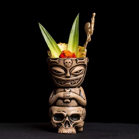 2018 Skull Glass Creative Tiki Mug Barware Cocktail Mugs Beer Wine Cup Hawaii Art Ceramic Cup