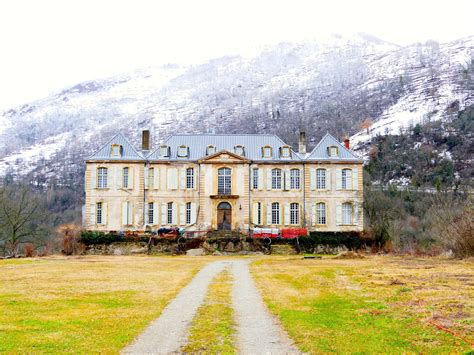 Chateau De Gudanes Huge Houses Old Houses Chateau De Gudanes French