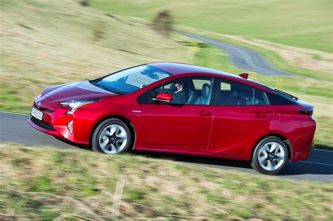 Higher BIK rates for 2018 Toyota Prius ranges | Parkers