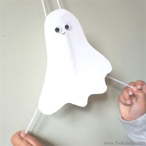 Flying Construction Paper Ghosts ~ Halloween Crafts For Kids Twitchetts