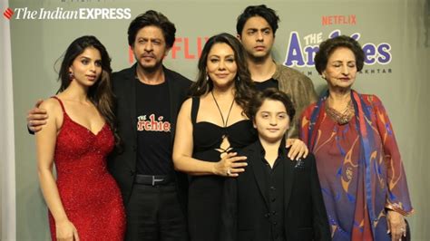 shah rukh khan says he and gauri khan never asked suhana aryan to join films ‘it s a choice