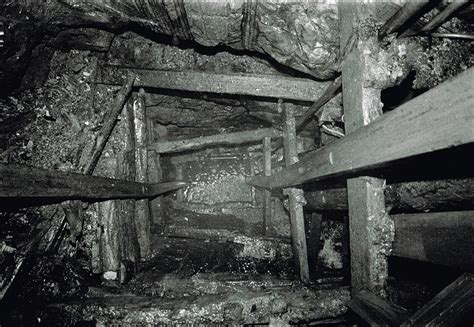 Levant Mine Cornish Mine Images History In Black And White