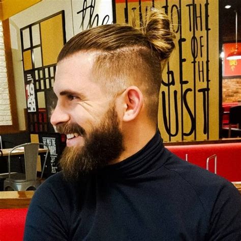 65 New Men S Top Knot Hairstyles Out Of The Ordinary 2020