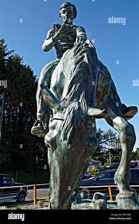 Abraham Lincoln On Horseback Statue In Lincoln City Oregon Stock Photo