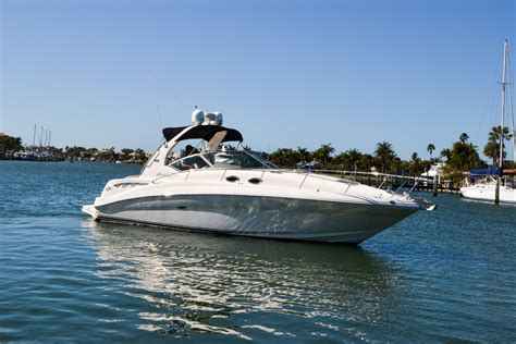 35 2004 Sea Ray 320 Sundancer Tampa Yacht Sales