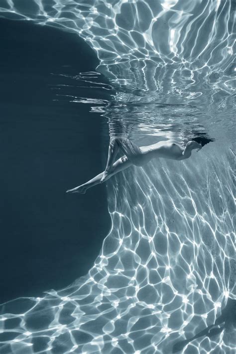 Alex Sher Fluorescence Underwater Nude Photograph Archival