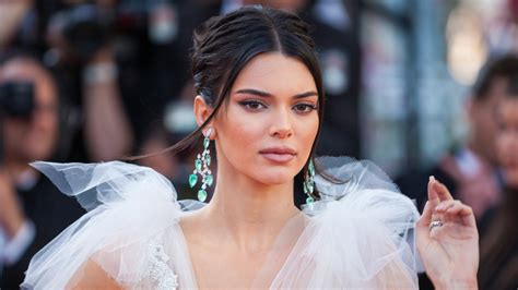 The Eyebrow Trick That Kendall Jenners Makeup Artist Swears By