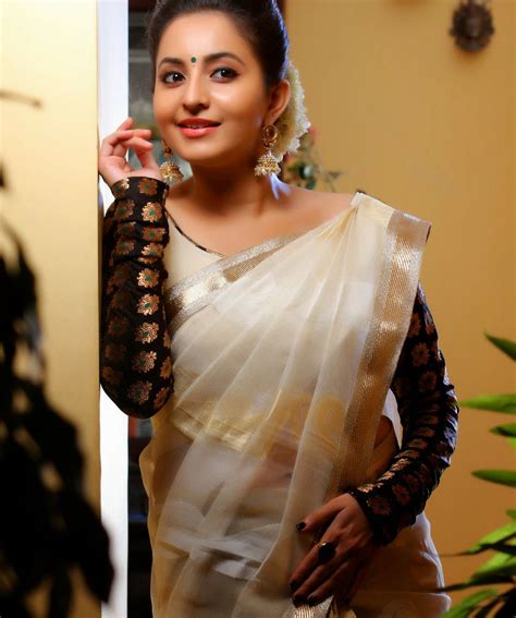 Play white malayalam movie songs mp3 by rahul raj and download white songs on gaana.com. Telugu Actress Bhama Hot White Saree Navels With High ...