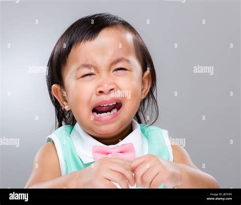 Little Girl Cry Stock Photo Alamy