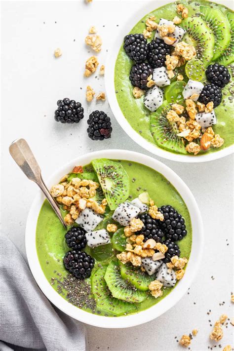 The Ultimate Green Smoothie Bowl Simply Quinoa