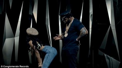Nicki Minaj Shakes Her Behind As She Dances Provocatively In Busta Rhymes Twerk It Video
