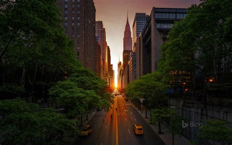 42nd Street With The Chrysler Building During