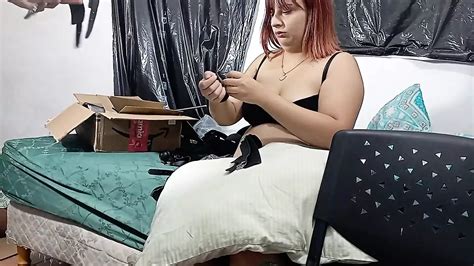 joven latina haciendo sus primeras escenas en el mundo porno xhamster