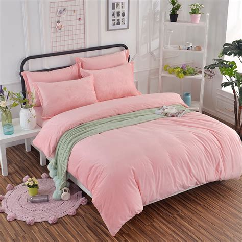 2017 New Contracted Korean Bedding Sets Beautiful Velvet Pink
