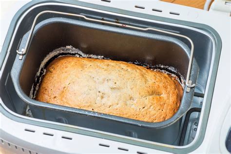 Cuisinart bread maker, up to 2lb loaf, new compact automatic. Try This Recipe for Making Banana Bread in a Bread Machine ...