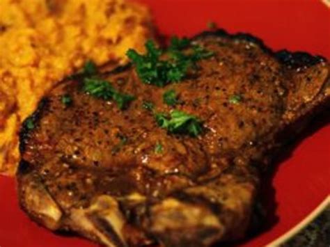 We also discuss how to buy, select and prepare each, and how to cook them. How to Cook a T-Bone Steak on the Stove (with Pictures) | eHow