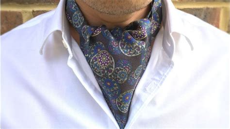 Ultimate Ascot Tie Guide How To Tie An Ascot Jargon Style