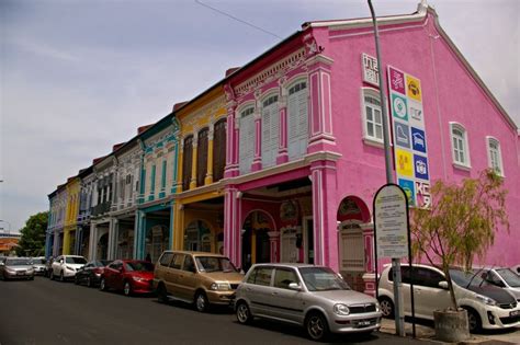 32 Of The Quirkiest Most Colorful Cities Around The World