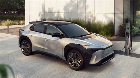 Toyota Bz4x Toyotas First All Electric Suv Launched With 559 Km Range