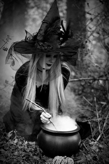 The Witching Hour In 2019 Wicca Witch Real Witches Witch Pictures