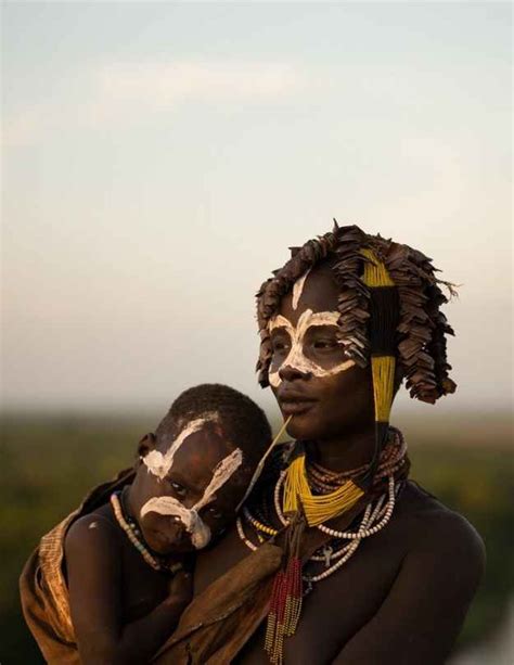 Alluring Beauty On The Skin Of Ethiopias Karo Tribe Mursi Tribe