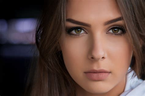 Download Portrait Model Woman Face Hd Wallpaper By Miroslav Maršan