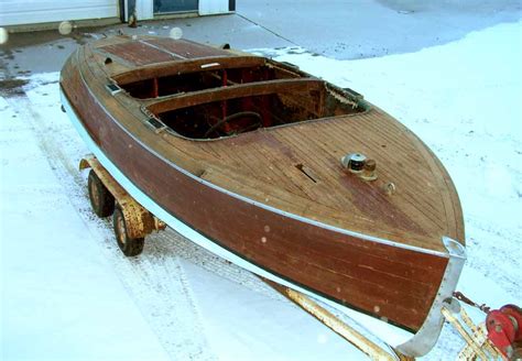 Classic wooden boat plans » barrelback 19 custom, baby bootlegger. NEJC: Barrel back wooden boat plans