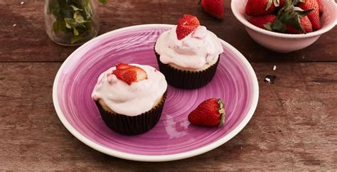 cupcake de fresas con leche condensada recetas nestlé