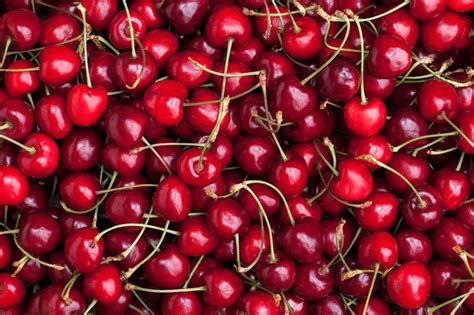 Sweet Cherries 1kg £4 At Morrisons Thamesmead Hotukdeals