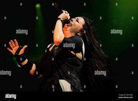 Italy 10 November 2022 Evanescence - Worlds Collide Tour - live at
