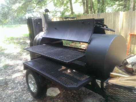 Up for sale is a mobile bbq smoker/ grill trailer. 2013 Lang BBQ Smoker 84 Deluxe Offer Florida Ocala $4800