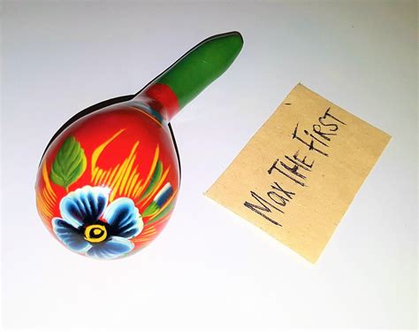 Vintage Hand Painted Mexican Maracas Vintage Hand Painted Red
