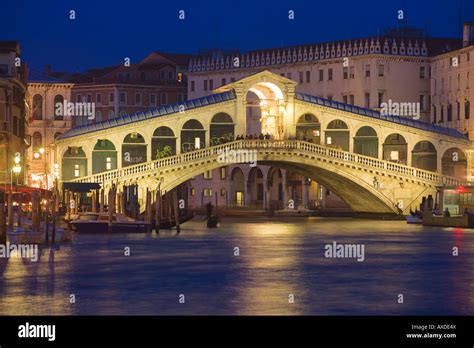 Rialto Bridge Venice Italy At Twilight Stock Photo Alamy