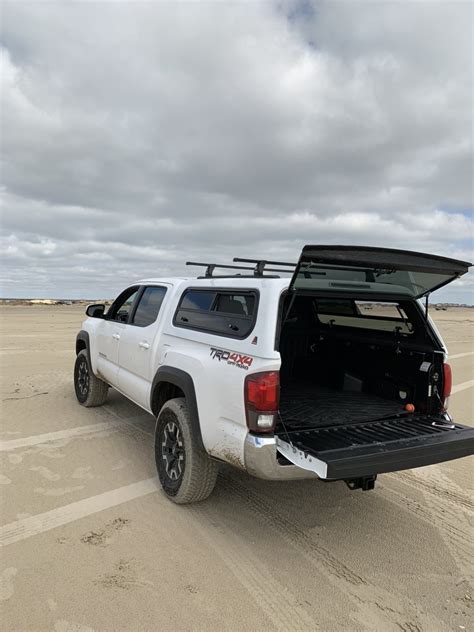 Toyota Tacoma Camper Shell Leer Leer 100xr Camper Shell On A 2016