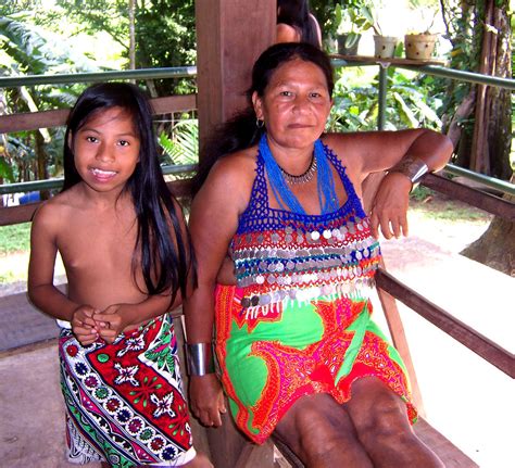 Family Members Embera Indian Village Soberania National Flickr