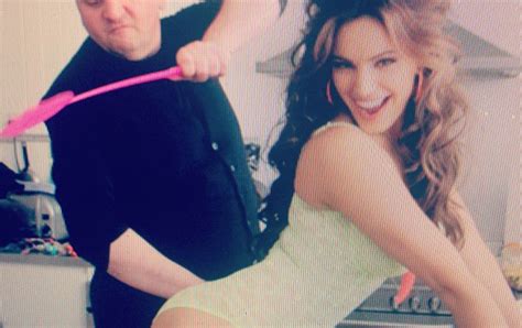 Kelly Brook Spanked By A Chef While Getting Saucy In The Kitchen