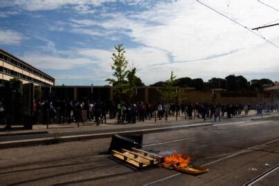 Le lycée JulesGuesde bloqué à Montpellier pour exiger l’annulation des