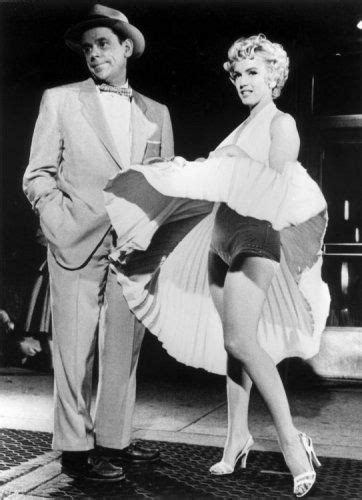 Marilyn Monroe On The Set Of The Seven Year Itch Marilyn Monroe