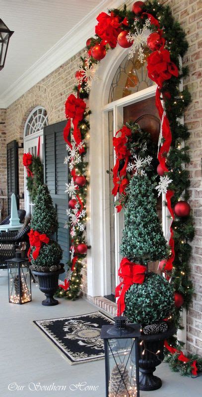 30 Outdoor Christmas Decorations Thatll Get You Feeling All Festive