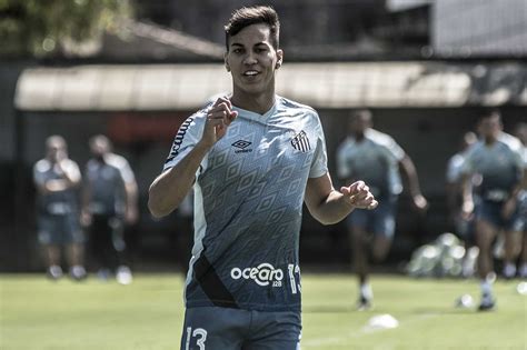 Sort the lists by age, potential and value, or use the search bar to find the exact … Observado pelo DM do Santos, Kaio Jorge tem "quadro ...