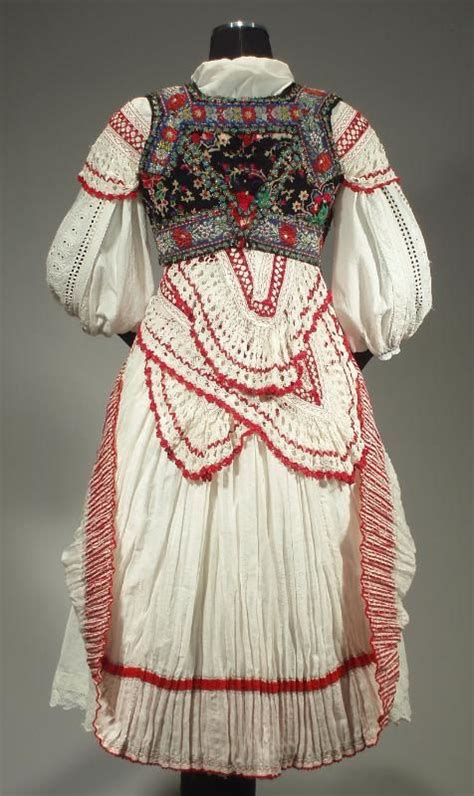 17 best images about slovak folk costumes kroj on pinterest folk embroidery europe and costumes