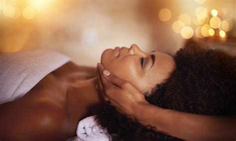 30 Minute Thai Head Massage Or 60 Minute Thai Herbal Massage At Incognito Hair And Beauty Spa